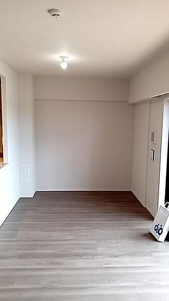 毎日のお食事やティータイム、読書やお昼寝など、なんでも受け入れてくれる自由で心地良いリビング。プライベートタイムの満足感を大きく高められる空間です。