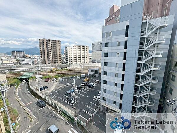 住居からの眺望。心地の良い風をお部屋に取り込んでくれ、日々の生活がより豊かになります。