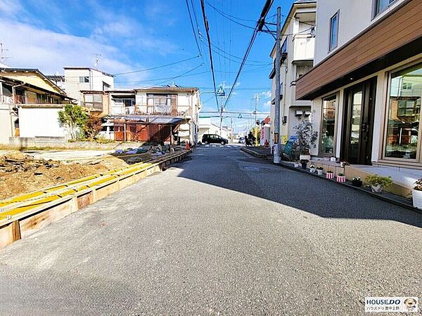 前面道路含む現地写真