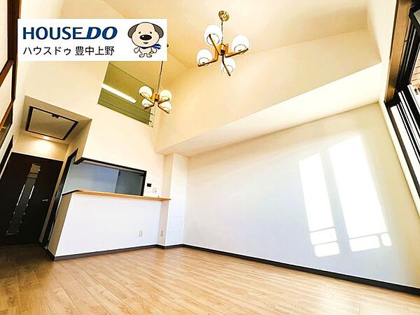 外観：327002235048