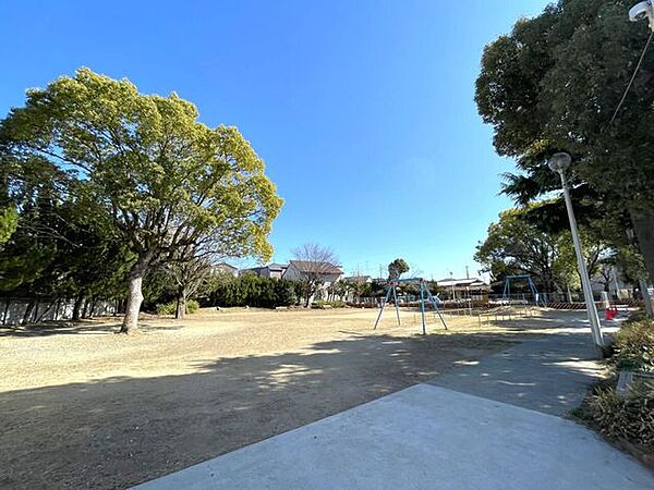 桜南公園 610m