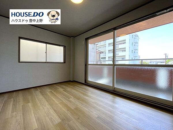 洋室(4)