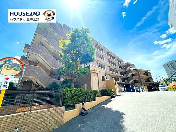 緑豊かで落ち着いた住環境が魅力の新耐震マンション！徒歩圏内にはスーパーや公園があり、日々のお買い物や子育てにも嬉しい住環境です♪