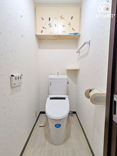 毎日使うトイレを清潔で快適な新品へ交換予定です。節水・お手入れのしやすさに優れた最新設備で、衛生面でも安心してお使いいただけます。清潔感あふれる心地よい空間に生まれ変わります。
