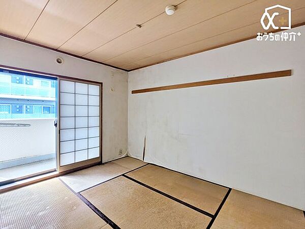 リラックス効果のある「和室」にはたくさんのメリットが！横になってくつろいだり、洗濯物を畳んだり、来客があってもお布団を敷けば客間として使え、幅広い用途で使えるので重宝しそうですね。