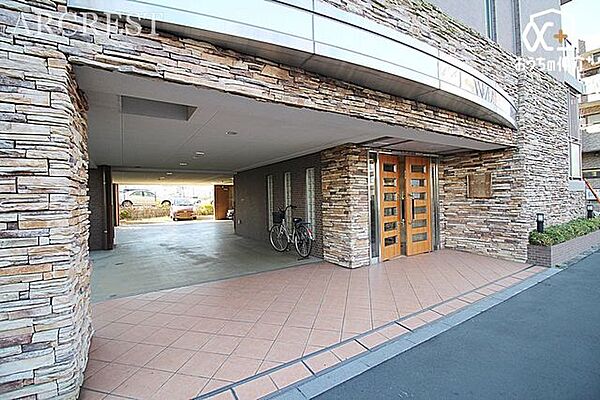 安心のオートロック機能付きマンションです。防犯面でも優れています。
