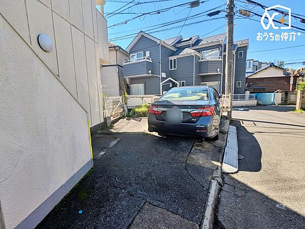 敷地内駐車場（空き状況は担当者にご確認ください）