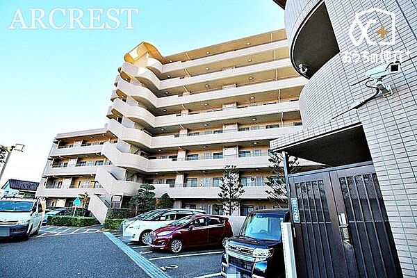 敷地内駐車場（空き状況は担当者にご確認ください）