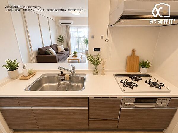 キッチンからはリビング全体が見渡せる間取りです。お子様が遊ぶ様子を見守りながらのお料理やダイニングテーブルで学習するお子様にちょっとアドバイスもできる設計です。