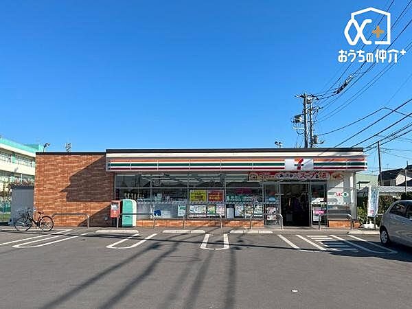 セブン-イレブン 新座石神1丁目店 徒歩3分。駐車場が広く、車がとっても停めやすい店舗です！　24時間営業　軽食や飲み物をはじめ、売店で扱うさまざまな商品を用意。 190m
