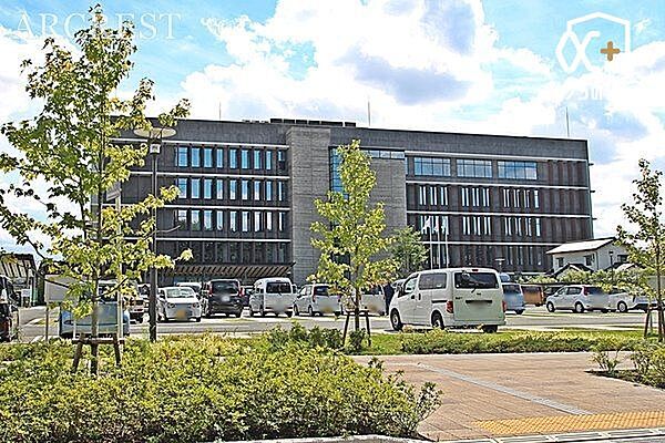 新座市役所 徒歩13分。営業時間：午前8時30分～午後5時15分 駐車場：有　定休日：土・日 990m