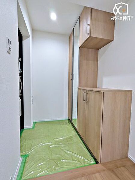 玄関を拡大表示