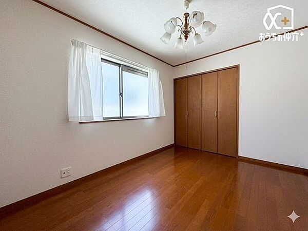様々な用途でご活用いただける洋室