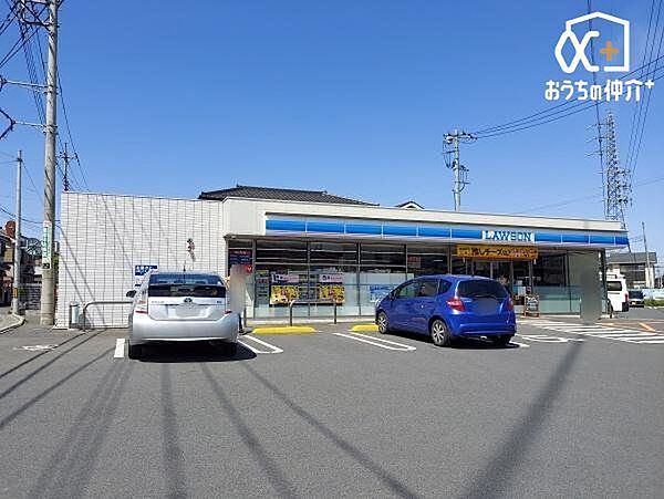 ローソン 飯能川寺店 徒歩7分。駐車場も広々なコンビニエンスストア 560m