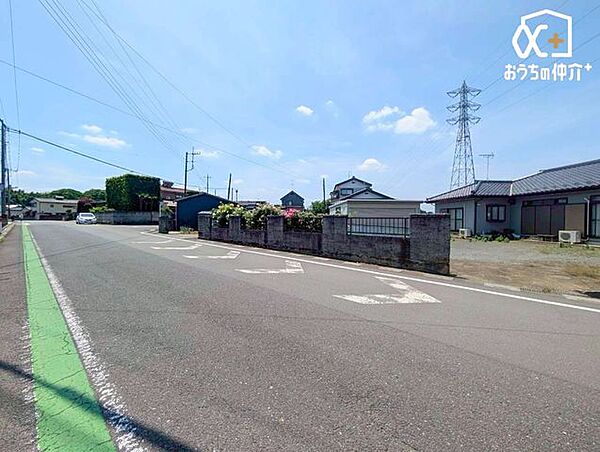 現地は落ち着いた住環境です。