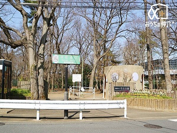 清瀬市立竹丘公園 徒歩8分。多くの樹木があり、春はお花見、夏は木陰で涼しく、秋から冬は落ち葉遊びが楽しめます。 640m