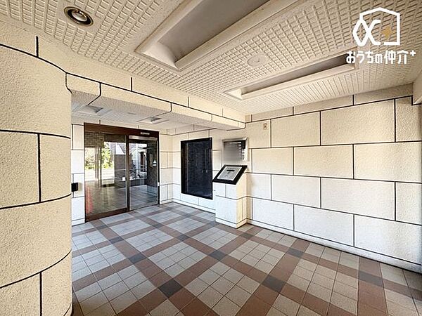 共用施設、敷地はきちんとお手入れの行き届いた物件になります。是非一度現地に足を運ばれてみませんか？当社スタッフがご案内いたします。