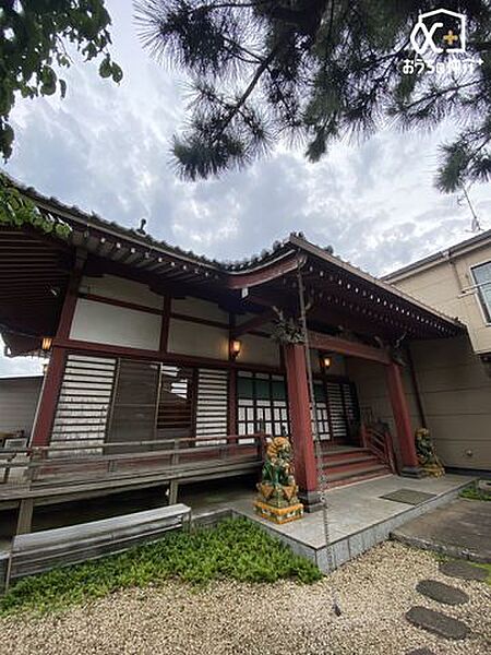 大広間への外からの出入口の様子です
