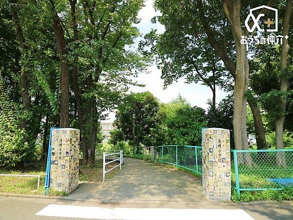 清瀬市立清明小学校 徒歩8分。【通学　区域】旭が丘1丁目-6丁目、下宿1丁目（ただし1番1-8号第八小区域を除く）-3丁目 630m