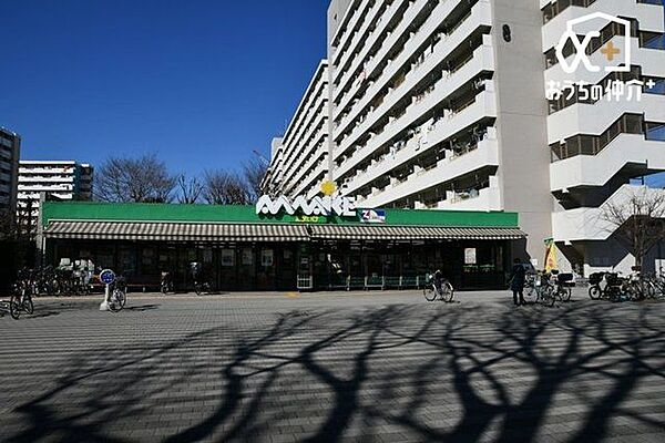 スーパーあまいけ萩山駅前店 徒歩8分。【営業時間】10時から22時日曜日は9時から 590m