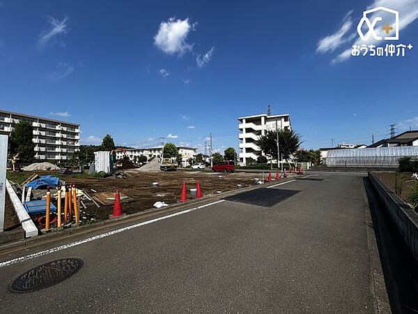 南側6.0ｍ公道を含む現地の様子です