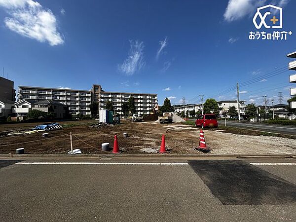 南側6.0ｍ公道から見た現地の様子です