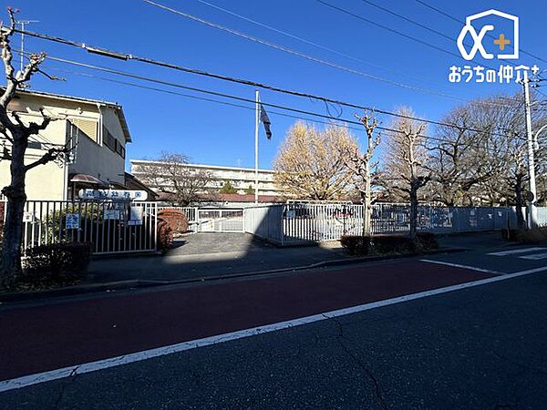 南台幼稚園 徒歩11分。【クラス】0歳児から5歳児【保育時間】9時から14時・早朝保育7時30分・預かり保育14時から18時30分 880m