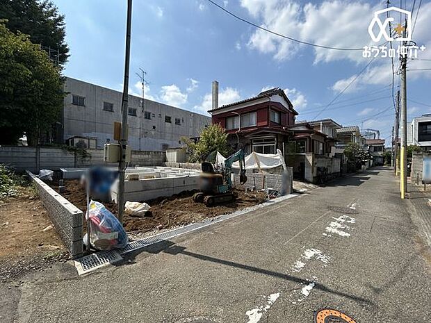 住民以外の車両の往来がなく小さなお子様も安心です。