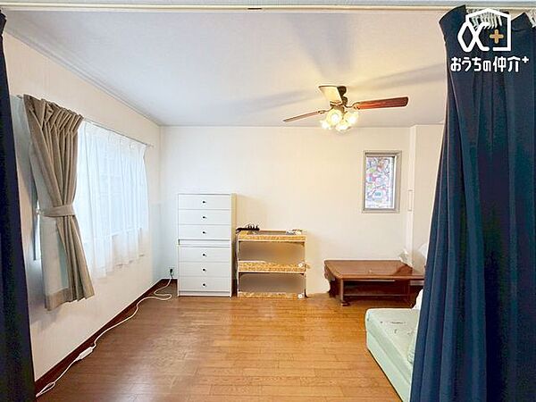 ■続きの洋室～子供部屋にもお勧めの洋室
