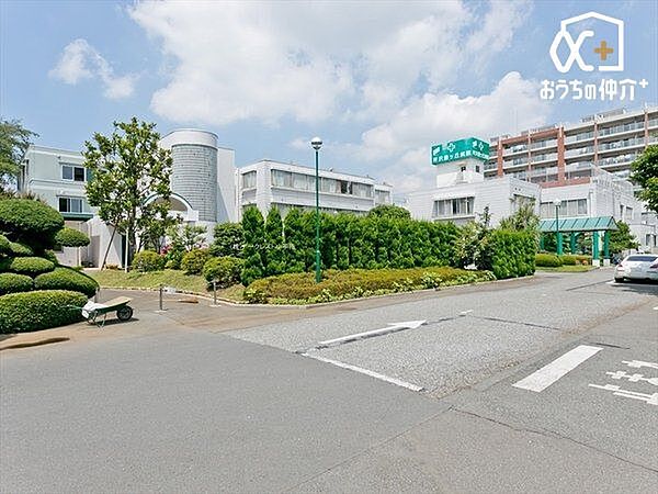 医療法人仁栄会所沢緑ケ丘病院 徒歩11分。西武池袋線「狭山ヶ丘駅」が最寄りの病院でございます。 810m