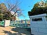 周辺：所沢市立上新井小学校 徒歩6分。西武池袋線「西所沢駅」が最寄りの小学校でございます。ご近所の評判も良いです！ 440m
