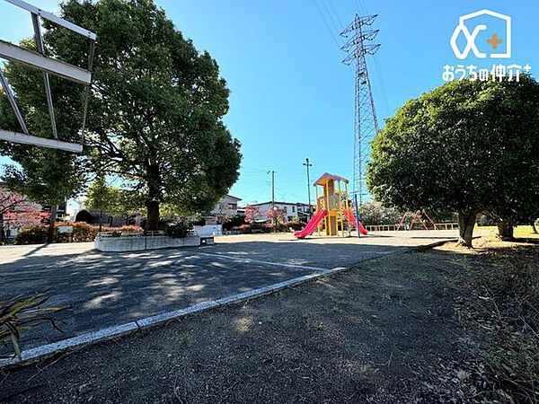 春の台公園 徒歩7分。 540m