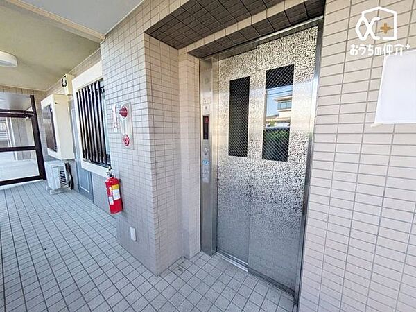 エレベーターの様子
