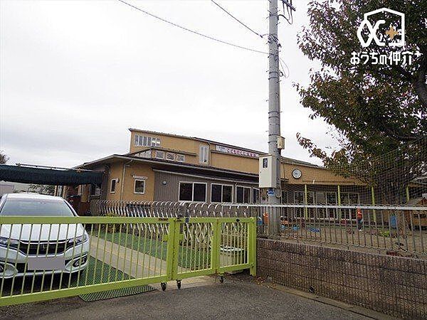 徒歩3分。【こどものくに保育園】保育時間平日7:00～19:00。健康で躍動的な子。どんな環境の中でも自分を十分に発揮できる子。 170m