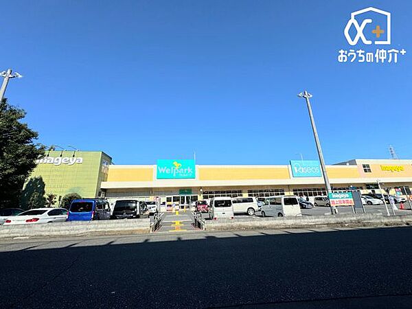 いなげや所沢西武園店 徒歩9分。 670m