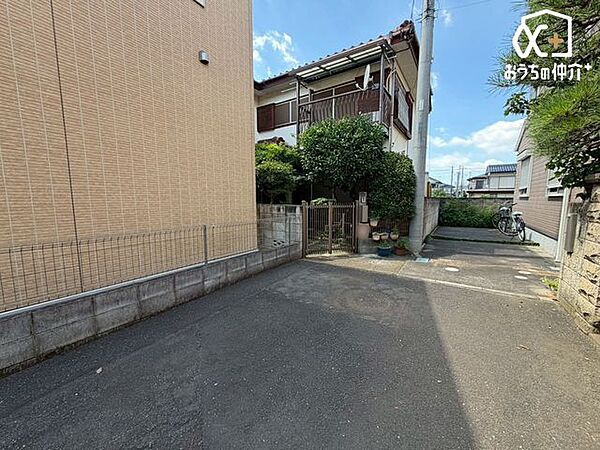 前面の私道部分です・お気軽にお問い合わせくださいね！スタッフ一同皆様からのお問い合わせをお待ちしております！