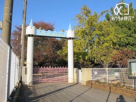 所沢第二文化幼稚園 徒歩7分。西武池袋線「所沢駅」が最寄りの保育園でございます。 560m
