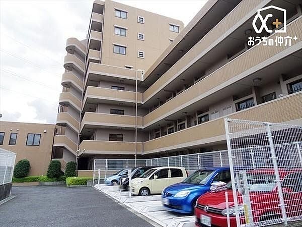 駐車場～空き状況は担当までご確認ください