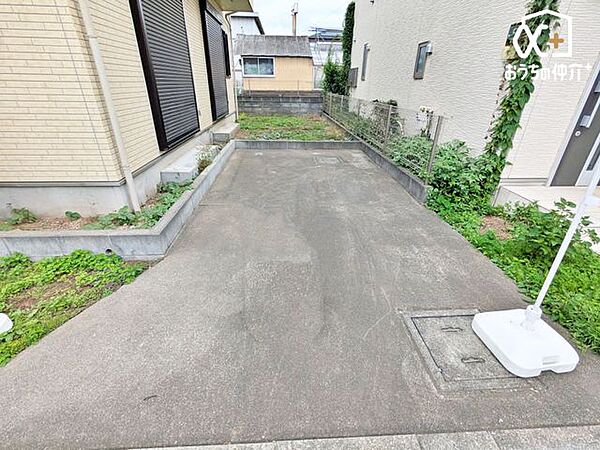 お車をお持ちのお客様にも安心な駐車場完備の物件となっております。月極の利用を行うことなく、月々のランニングコスト削減にもなります。