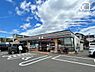 周辺：セブン-イレブン 東久留米下里7丁目店 徒歩3分。駐車場が広く、ゆったり車を止められます。セブンプレミアムの美味しい一品が24時間いつでも購入できるのがうれしいポイント！ 230m