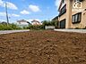 外観：【現地写真】現地は高い建物がなく、空が広く感じられるロケーションです。