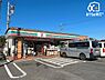 周辺：セブン-イレブン 新座西堀3丁目店 徒歩10分。24時間営業　明日の笑顔を 共に創る Building a joyful future together 790m