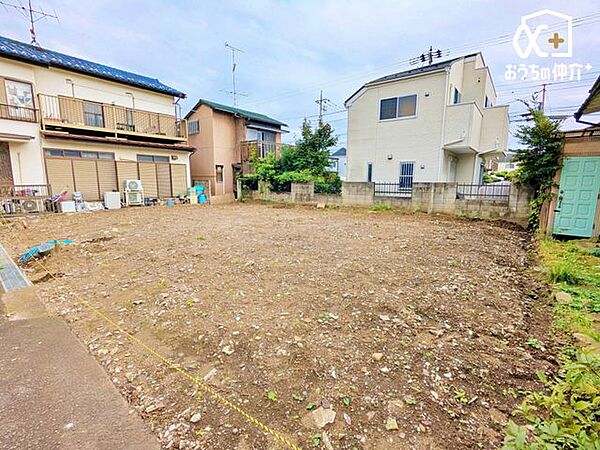 落ち着いた雰囲気が漂う住宅街。ゆったりと暮らしたい方にもおすすめしたい、静かで心地良い住環境になっております。