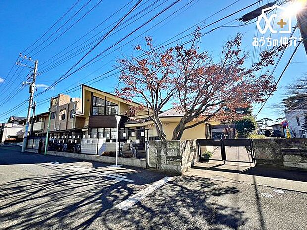 自由学園幼児生活団幼稚園 徒歩8分。「教育理念」自分のことは自分でする。友達と力を合わせて励み合う。それら全てが含まれる日々の生活の中で、子供たちの生きる力、感じる力、考える力を育んでいきます…