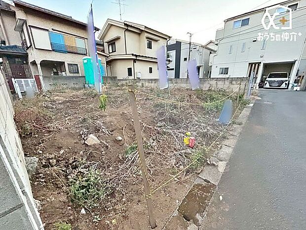 お客様の新しいお住まいのお手伝いをさせていただきます。ファイナンシャルプランナーや宅地建物取引士などの資格を持ったスタッフによる、無料相談を実施しています。ぜひアークレストにおまかせください。