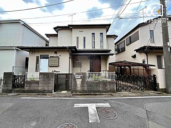 近隣には公園や教育施設が点在しており、豊かな自然を感じながらのびのびと子育てができる安心のエリアです。