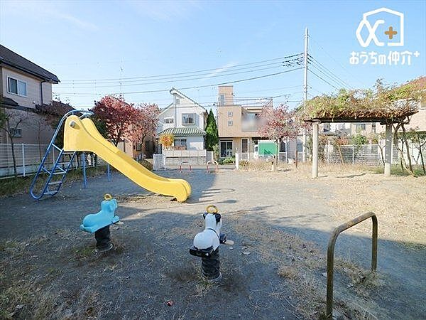 清瀬市立石田橋児童遊園 徒歩12分。秋津駅から徒歩約15分、「空堀川」の近隣に作られた小さな児童遊園です。 920m