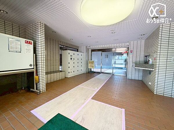 マンション内の共有スペース。ちょっとした休憩や住民の憩いの場として利用できます。
