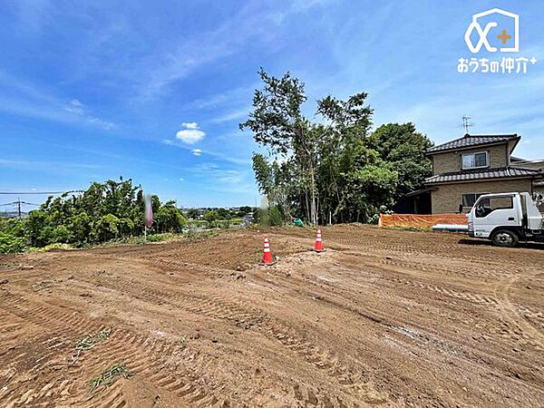 喧騒から離れた、静かで心安らぐ住環境。ゆったりとした時間を過ごしたい方にぴったりのロケーションです。