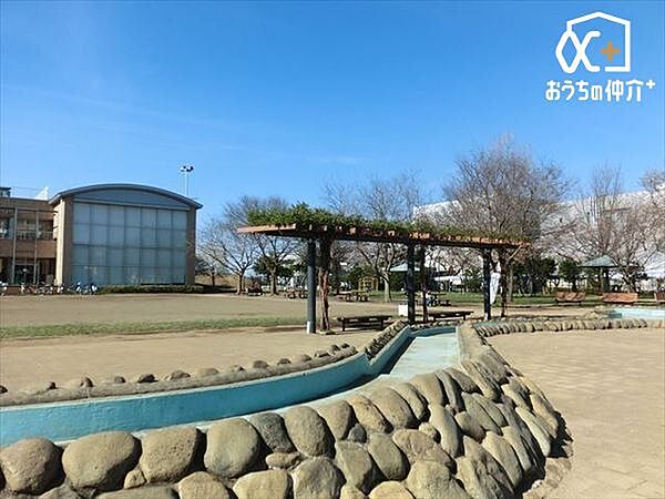 神山公園 徒歩11分。清瀬市中清戸にある広い公園です。園内の親水広場では、5月から9月に流れる水で遊ぶことができます。 850m